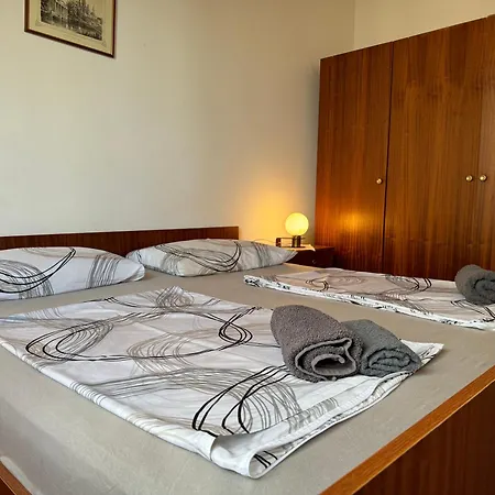 Apartman Bruna 2 Porec Esterno foto