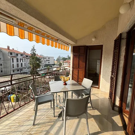 Apartman Bruna 2 Porec Esterno foto